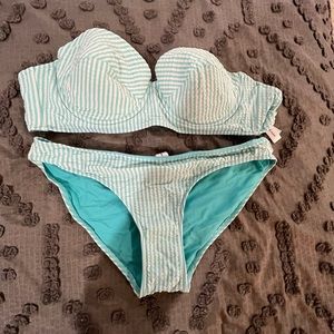 Vineyard Vines Seersucker Bikini Top - Medium